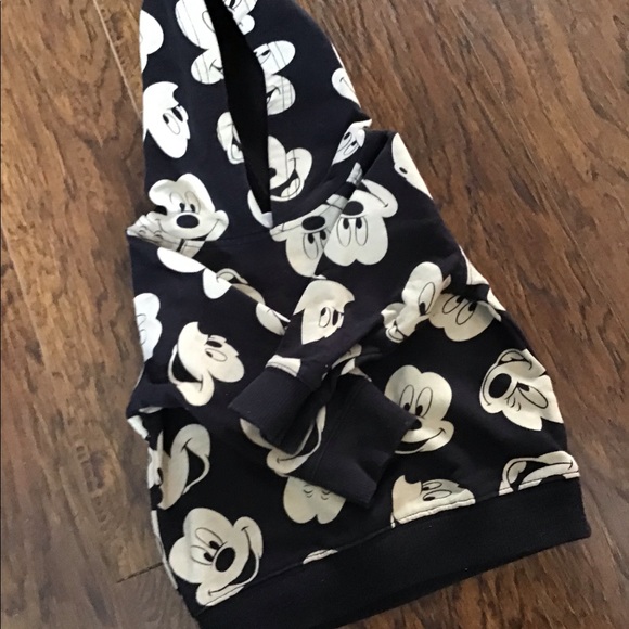 Disney/Gap Bundle 9-12 months - Picture 2 of 7